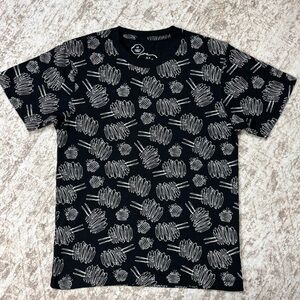 Uniqlo Kaws x Peanuts Graphic All Over Print Tee Size XS